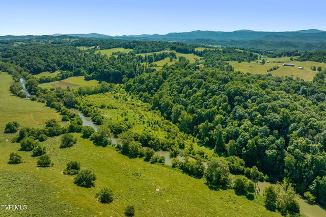35000 Barrtree Lane, Glade Spring, VA 24340