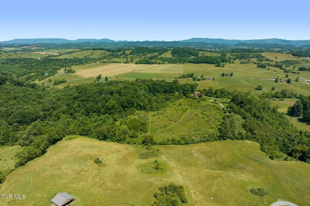 35000 Barrtree Lane, Glade Spring, VA 24340