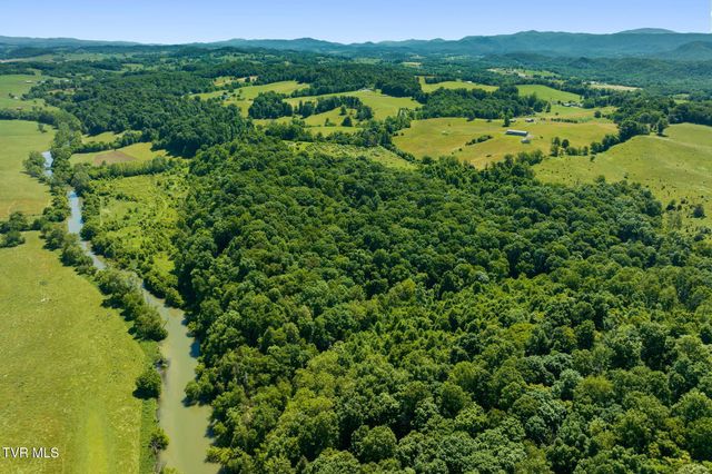 35000 Barrtree Lane, Glade Spring, VA 24340