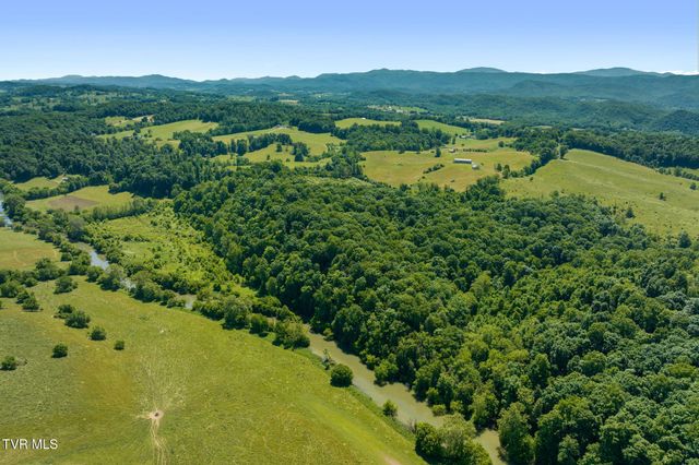 35000 Barrtree Lane, Glade Spring, VA 24340