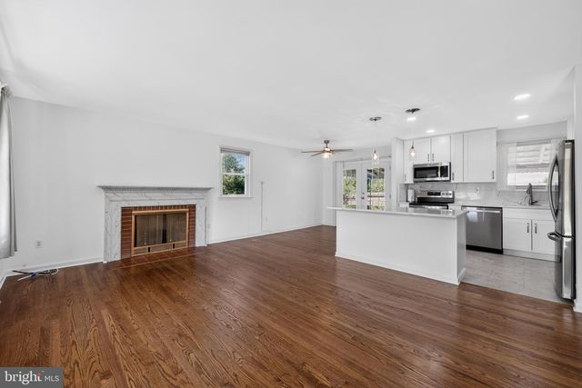 11321 BRANDYWINE RD, Clinton, MD 20735