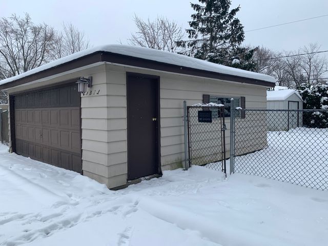 148 W Kennedy Drive, Streamwood, IL 60107