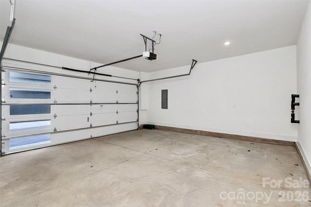 1114 Ivan Drive, Charlotte, NC 28216