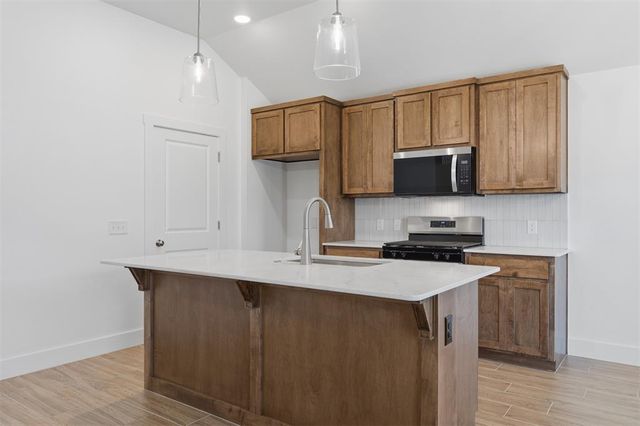 3713 NW 177th Street, Edmond, OK 73012