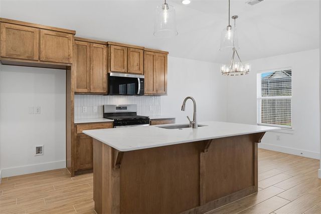 3713 NW 177th Street, Edmond, OK 73012