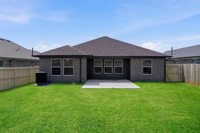 3713 NW 177th Street, Edmond, OK 73012