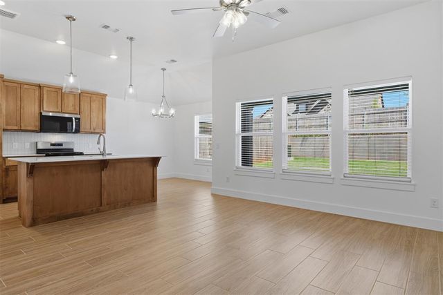 3713 NW 177th Street, Edmond, OK 73012