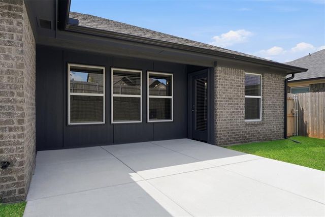 3713 NW 177th Street, Edmond, OK 73012