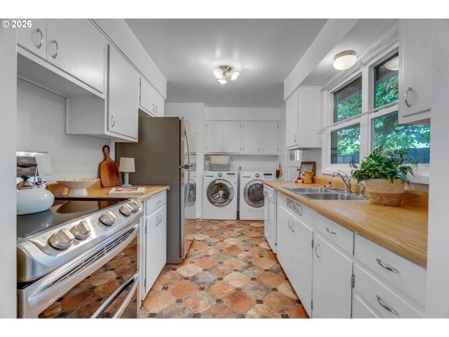 6236 Ne 9TH Ave, Portland, OR 97211