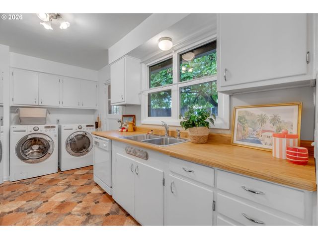 6236 Ne 9TH Ave, Portland, OR 97211