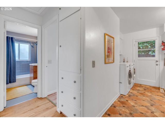 6236 Ne 9TH Ave, Portland, OR 97211