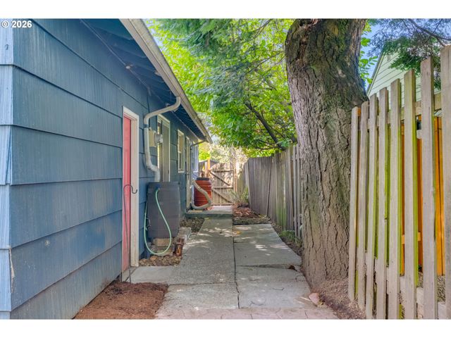 6236 Ne 9TH Ave, Portland, OR 97211