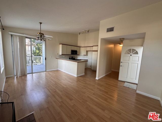 2486 Pleasant Way H, Thousand Oaks, CA 91362