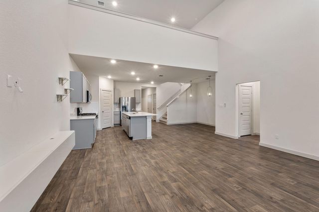 205 Lavaca River LN, Hutto, TX 78634