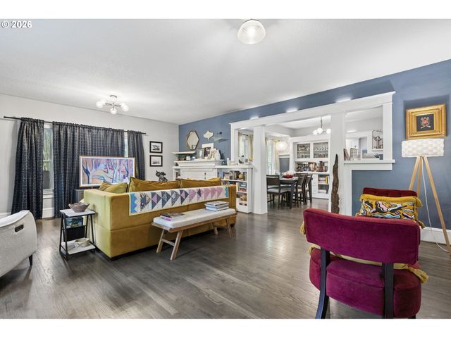 10214 Se YUKON St, Portland, OR 97266