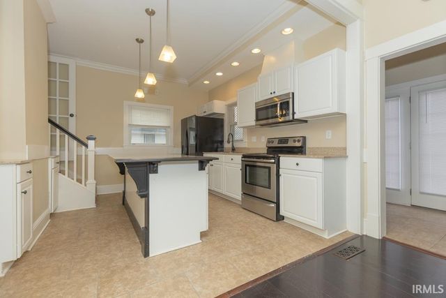 606 E Gum Street, Evansville, IN 47713