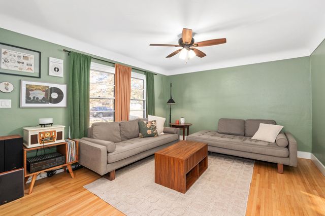 1024 County Road B2 W, Roseville, MN 55113