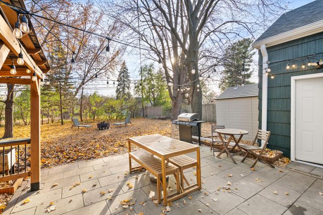 1024 County Road B2 W, Roseville, MN 55113