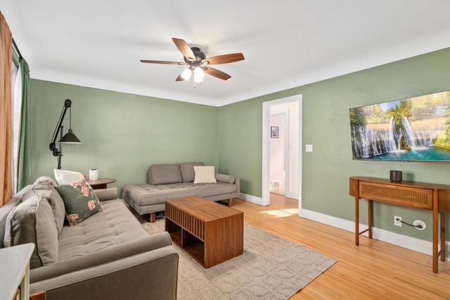 1024 County Road B2 W, Roseville, MN 55113