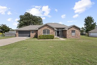 509 E 9th Street, Grove, OK 74344