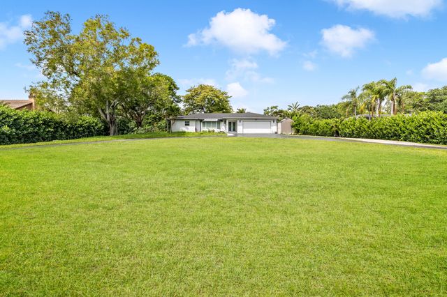 5939 NW 79th Way, Parkland, FL 33067