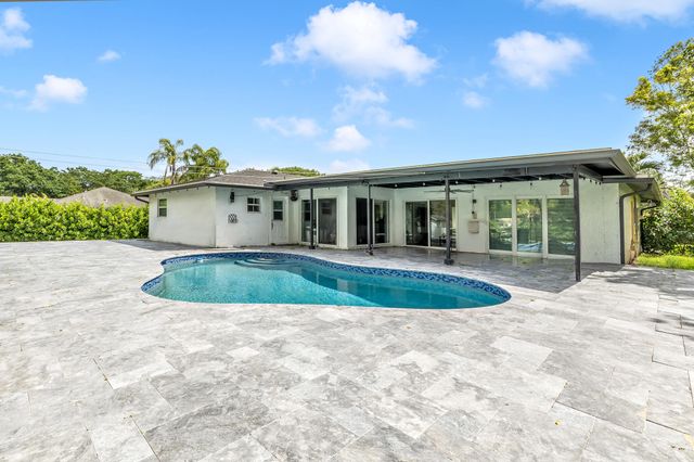 5939 NW 79th Way, Parkland, FL 33067