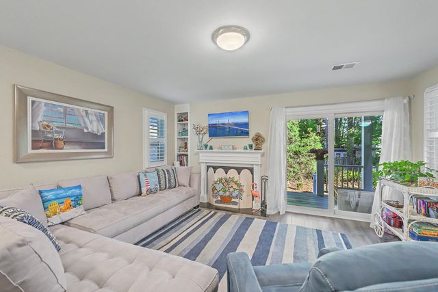 1713 Greystone Boulevard 35, Mount Pleasant, SC 29464