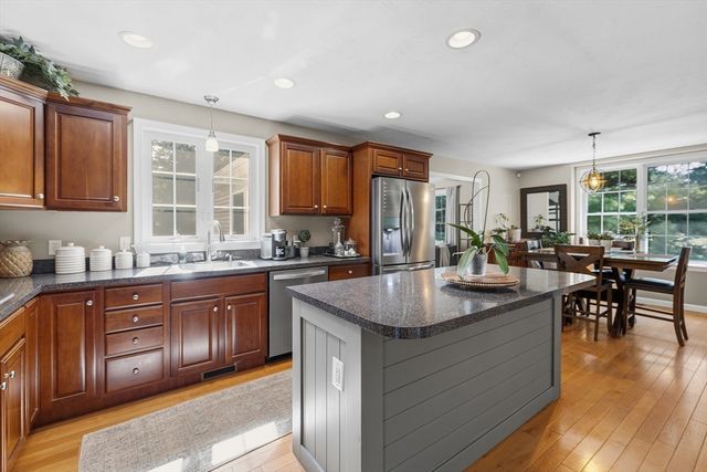 12 Mirasol Drive, Bourne, MA 02532