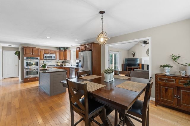 12 Mirasol Drive, Bourne, MA 02532