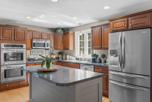 12 Mirasol Drive, Bourne, MA 02532