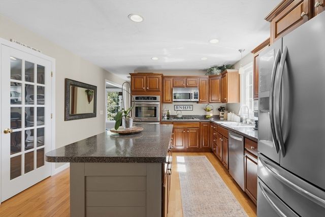 12 Mirasol Drive, Bourne, MA 02532