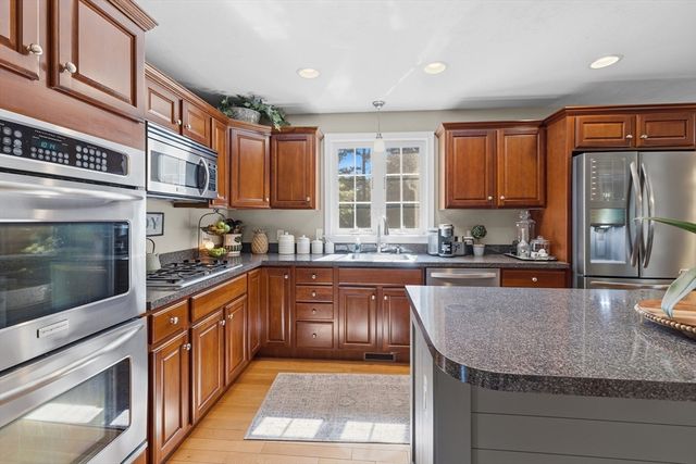 12 Mirasol Drive, Bourne, MA 02532