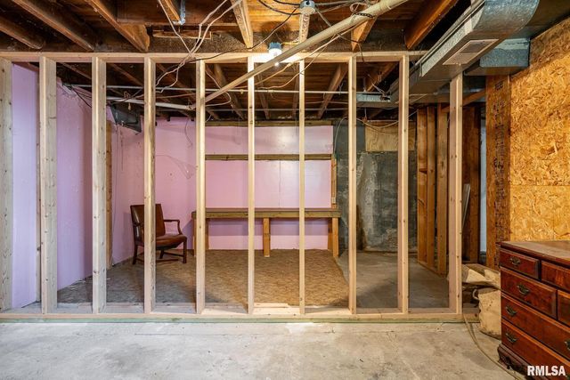 407 1ST Avenue, Albany, IL 61230