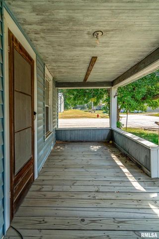 407 1ST Avenue, Albany, IL 61230