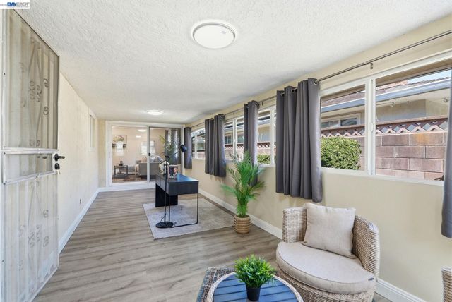 1204 Vistagrand Dr, San Leandro, CA 94577