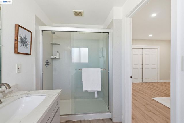 1204 Vistagrand Dr, San Leandro, CA 94577