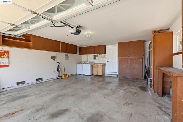 1204 Vistagrand Dr, San Leandro, CA 94577