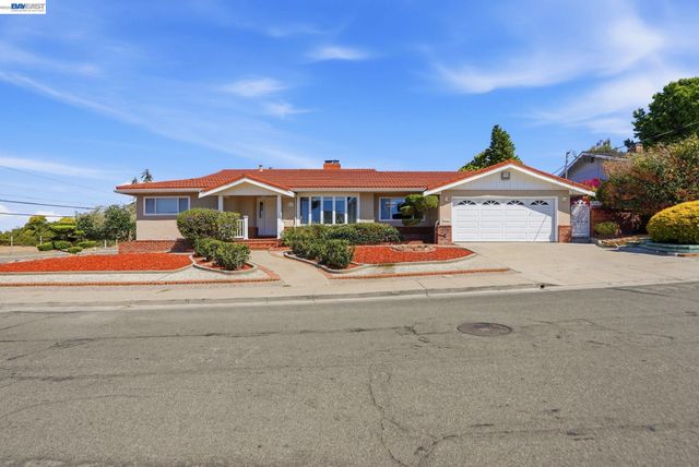 1204 Vistagrand Dr, San Leandro, CA 94577