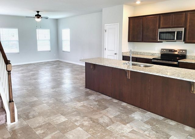 185 Spotted Bee Way, Youngsville, NC 27596