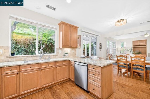 5764 Idlewood St, Dublin, CA 94568