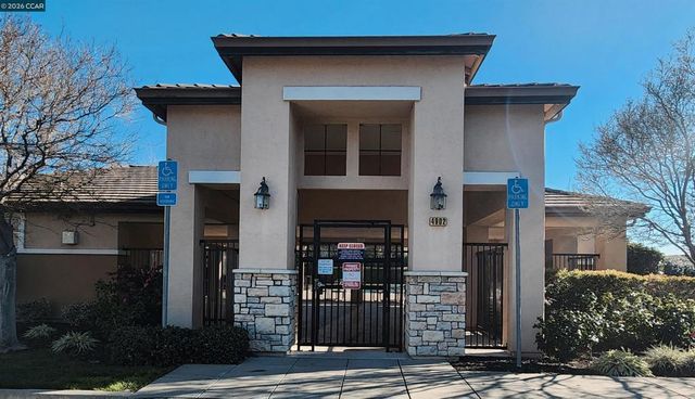 5764 Idlewood St, Dublin, CA 94568