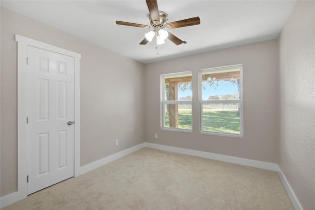 209 N Lazy Lane, Clute, TX 77531