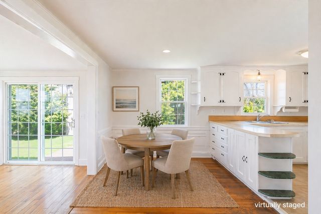 8 Providence St, Falmouth, MA 02536