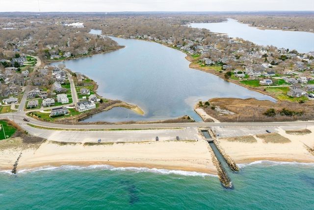 8 Providence St, Falmouth, MA 02536