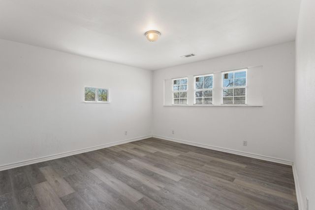 127 W Texas Street, Denison, TX 75021