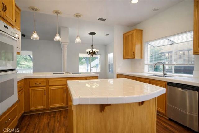 23235 Continental Drive, Canyon Lake, CA 92587