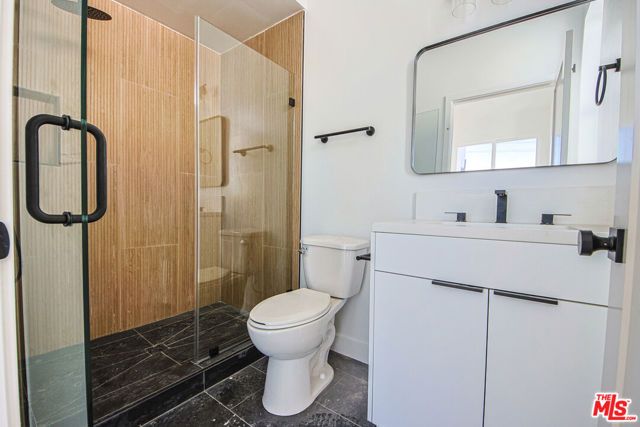 6405 Odessa Avenue, Los Angeles, CA 91406
