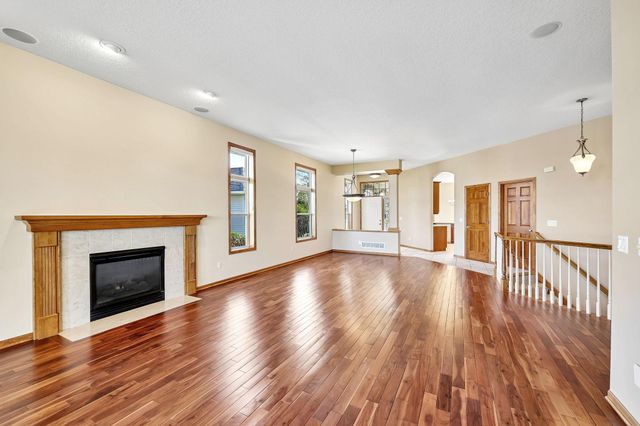 4575 Jewel Lane N, Plymouth, MN 55446