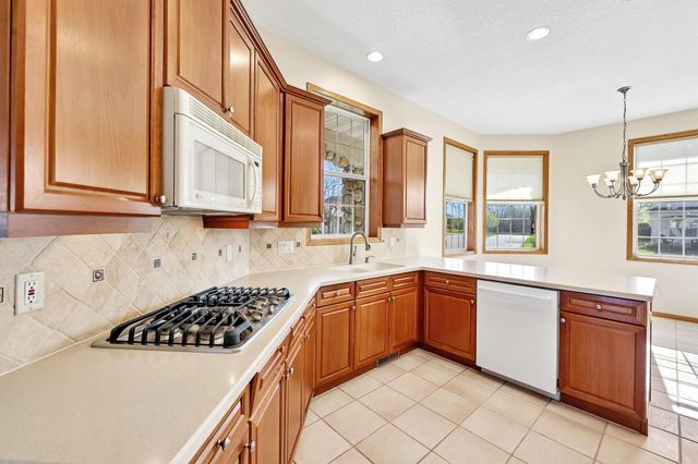 4575 Jewel Lane N, Plymouth, MN 55446