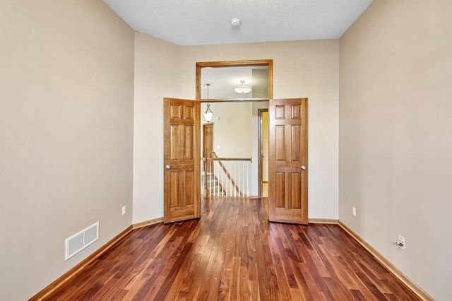 4575 Jewel Lane N, Plymouth, MN 55446